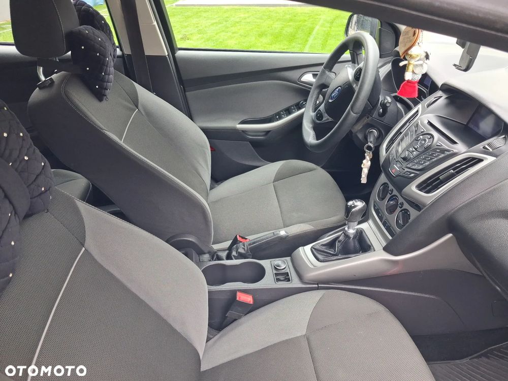 Ford Focus 1.6 TDCi DPF Trend - 6