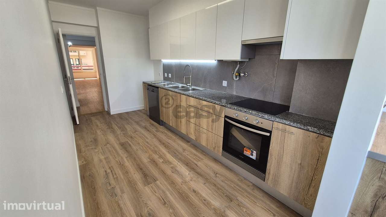 T3 nas Laranjeiras com lugar garagem e arrecadação - Grande imagem: 4/33