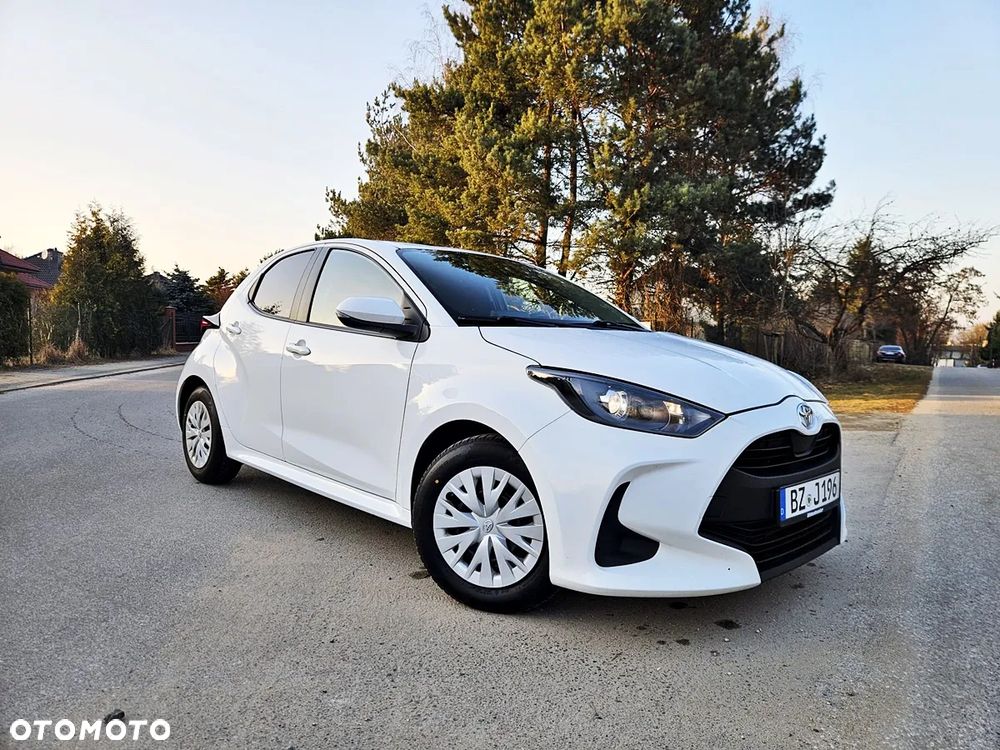 Toyota Yaris 1.5 VVT-i Team Deutschland - 6