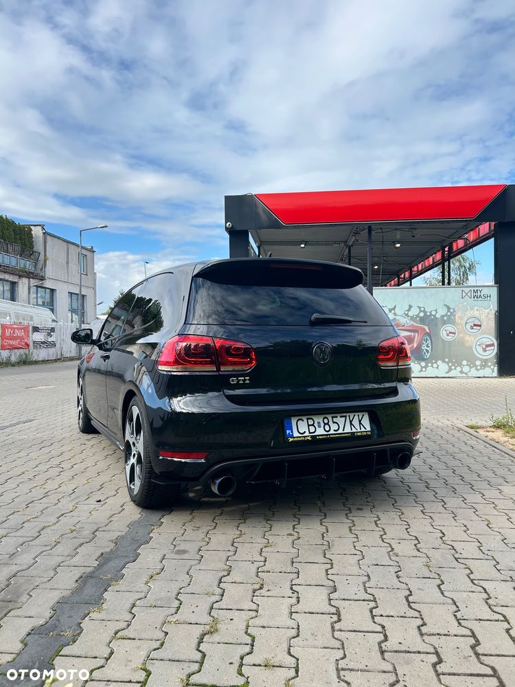 Volkswagen Golf - 4