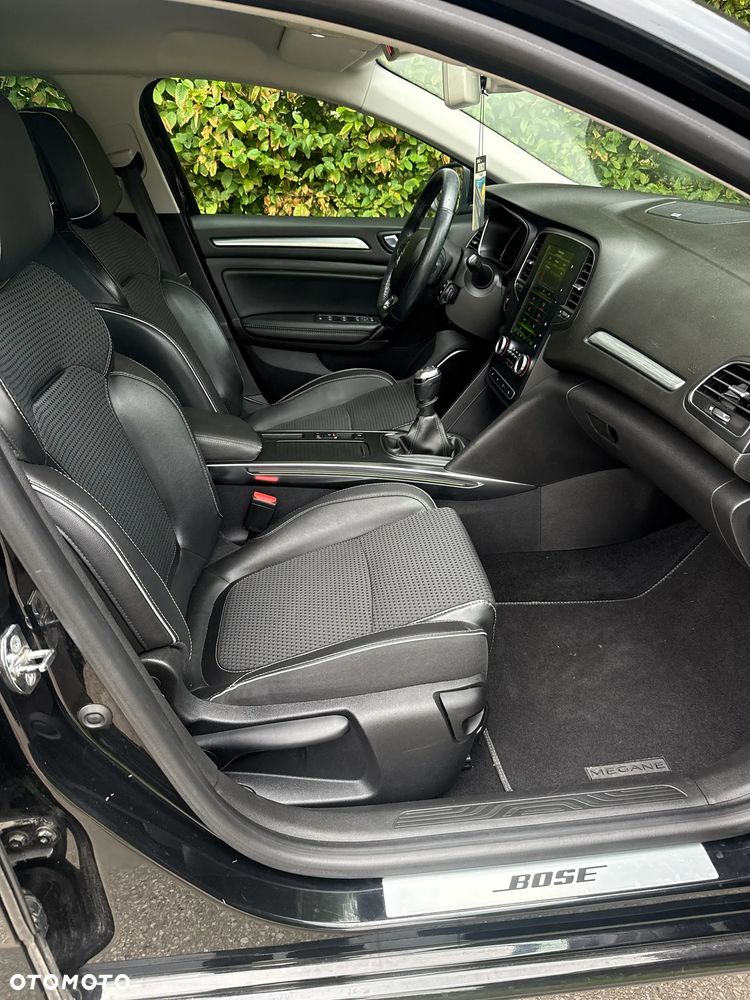 Renault Megane ENERGY dCi 130 Start & Stop Bose Edition - 10