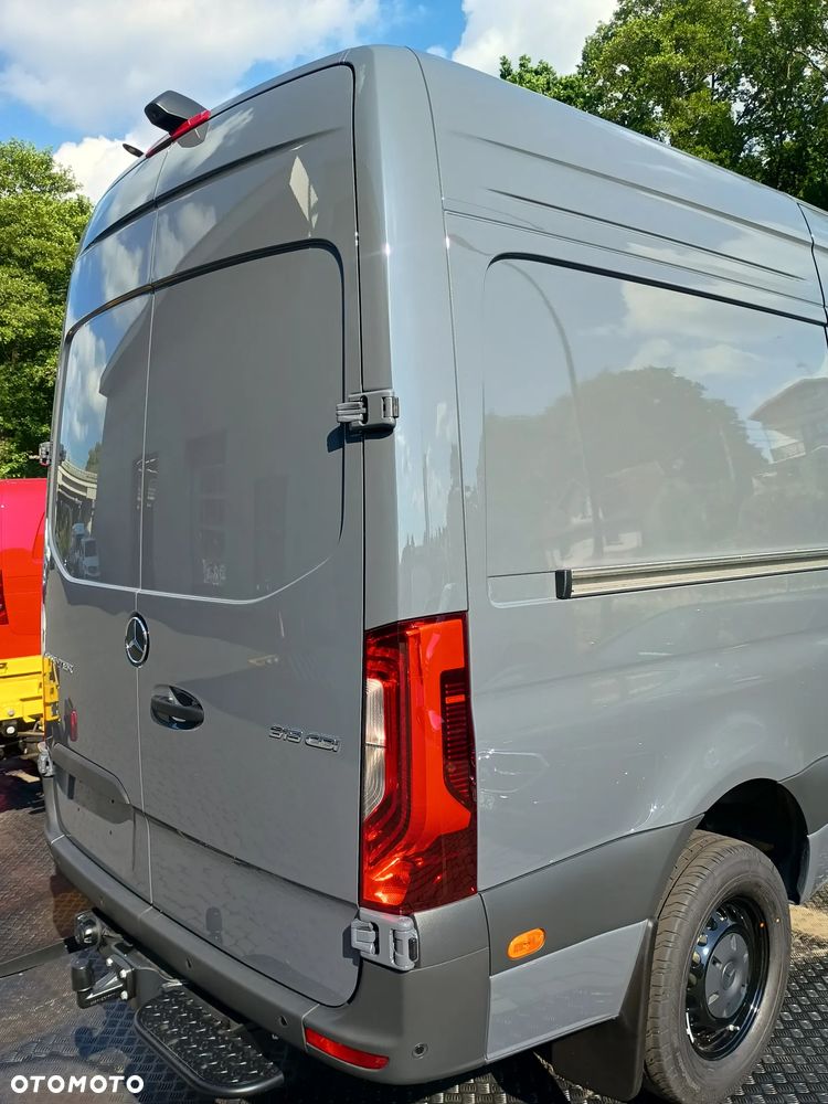 Mercedes-Benz Sprinter Furgon L2H2 - 7