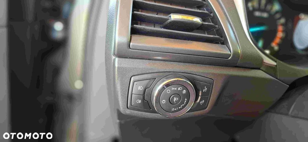 Ford Mondeo 1.5 EcoBoost Trend - 14