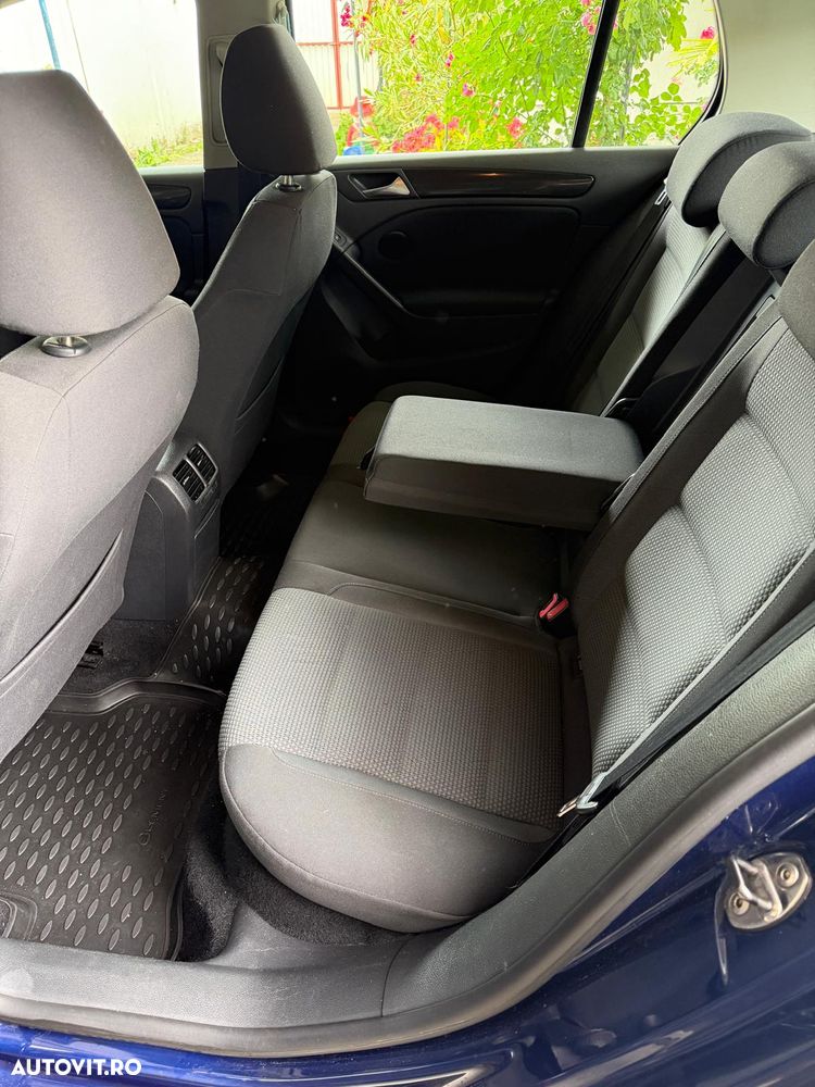 Volkswagen Golf - 16
