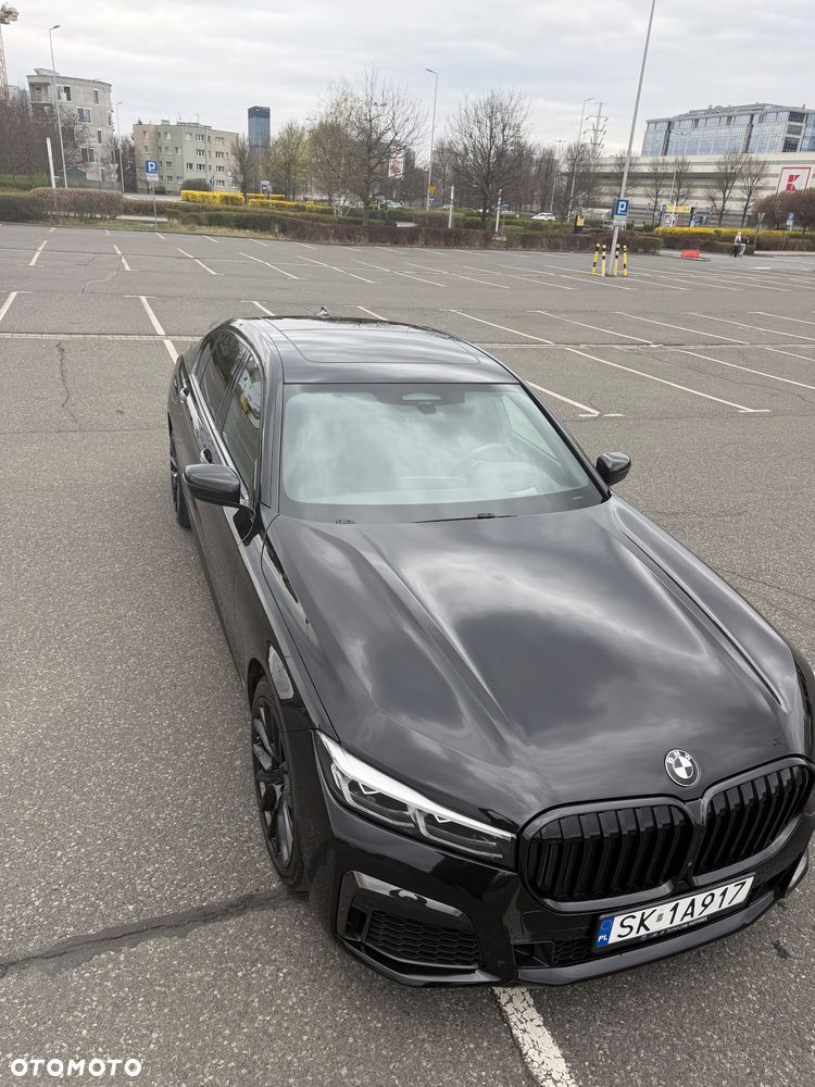 BMW Seria 7 740Li sport - 11