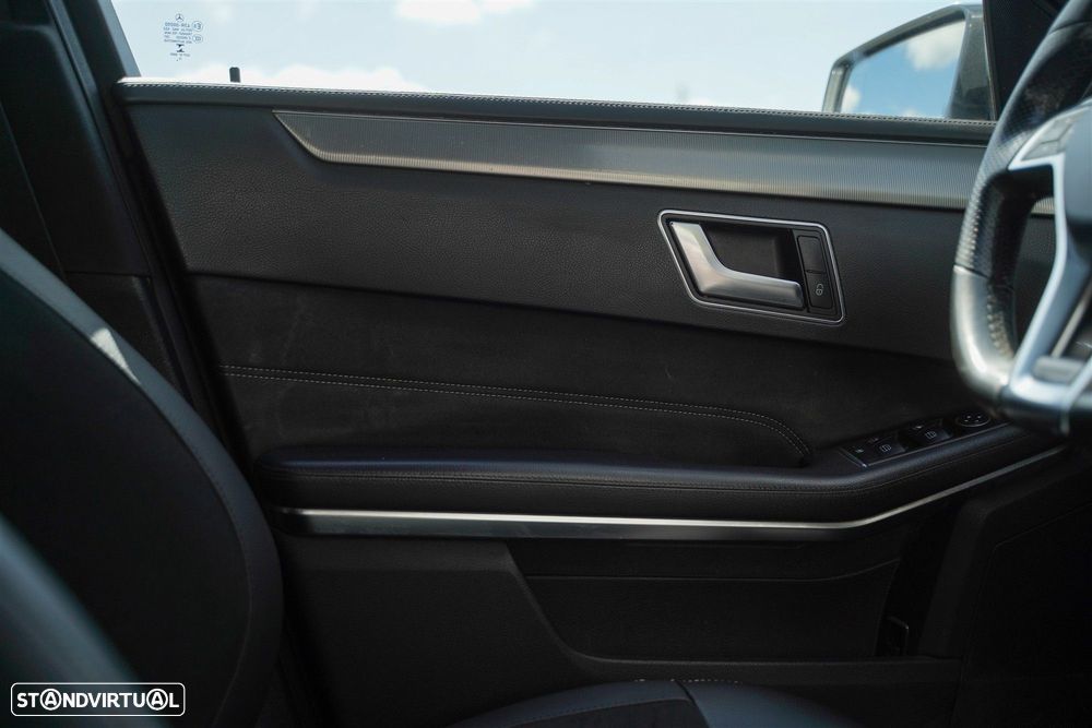 Mercedes-Benz E 250 BlueTEC Avantgarde Auto. - 30