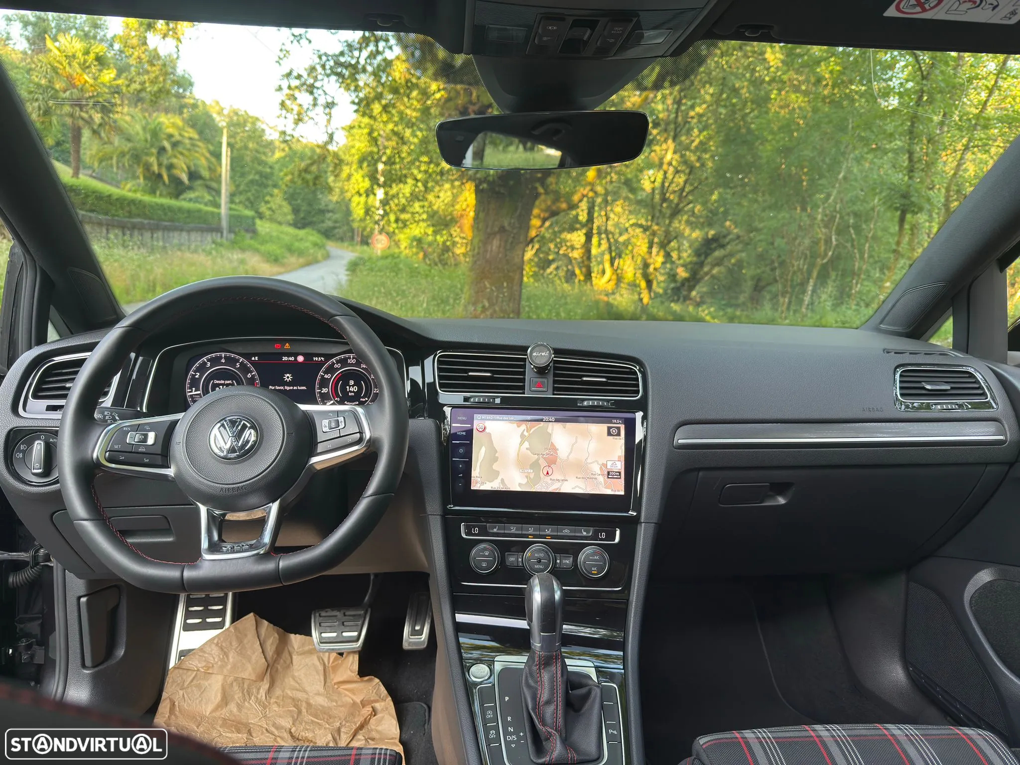 VW Golf 2.0 TSI GTI DSG - 47