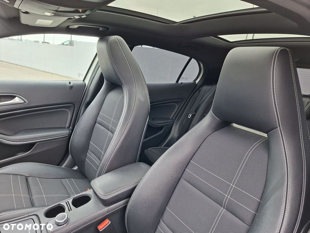 Mercedes-Benz GLA 250 4-Matic - 24