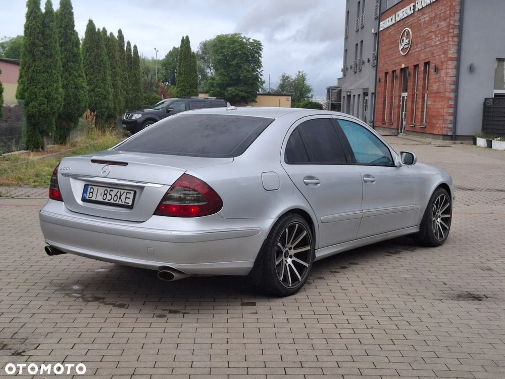 Mercedes-Benz Klasa E 500 7G-TRONIC Avantgarde - 2