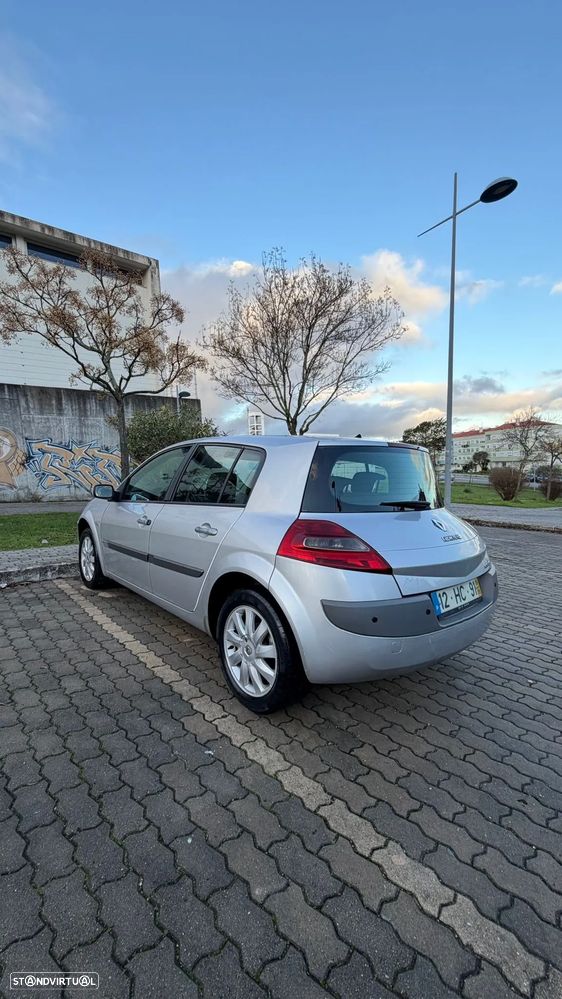 Renault Mégane 1.5 dCi Authentique - 7