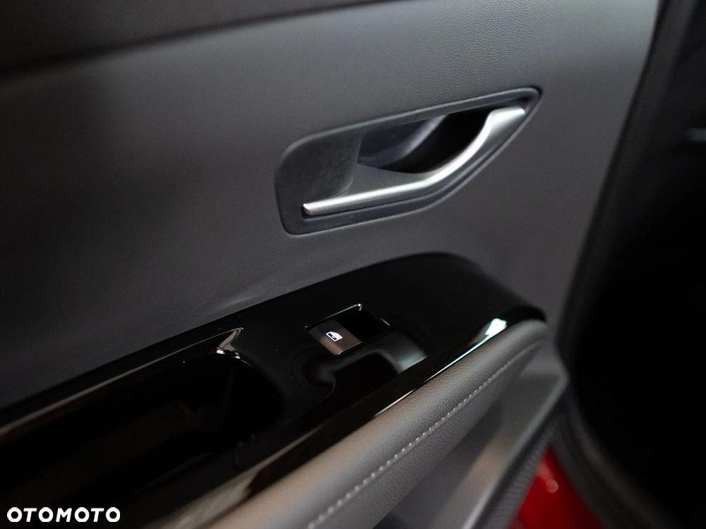 Hyundai Tucson 1.6 T-GDi HEV Executive 2WD - 38