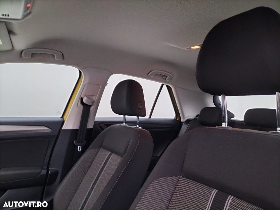 Volkswagen T-Roc - 17