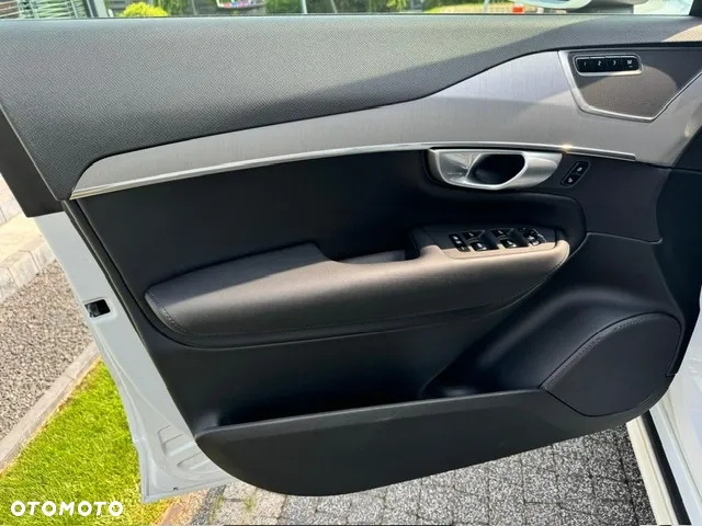 Volvo XC 90 B5 B AWD Core - 24