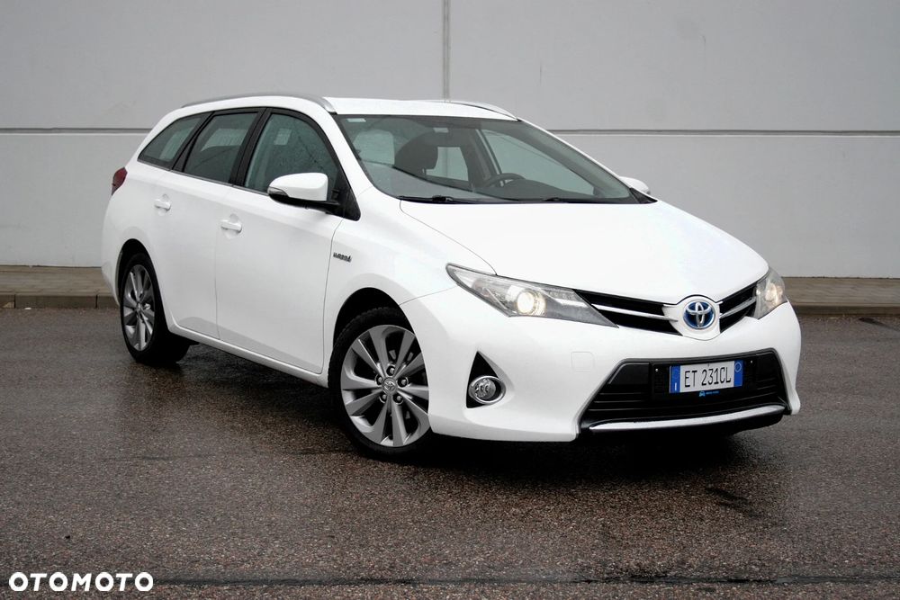Toyota Auris - 1