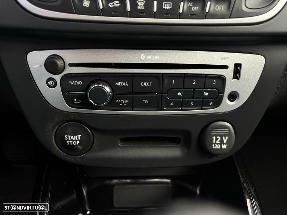 Renault Mégane Coupe 1.5 dCi Bose Edition SS - 17