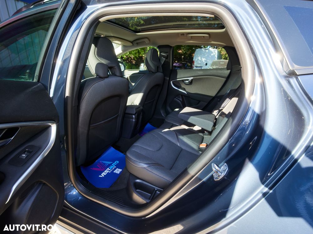 Volvo V40 D3 Geartronic Momentum - 16