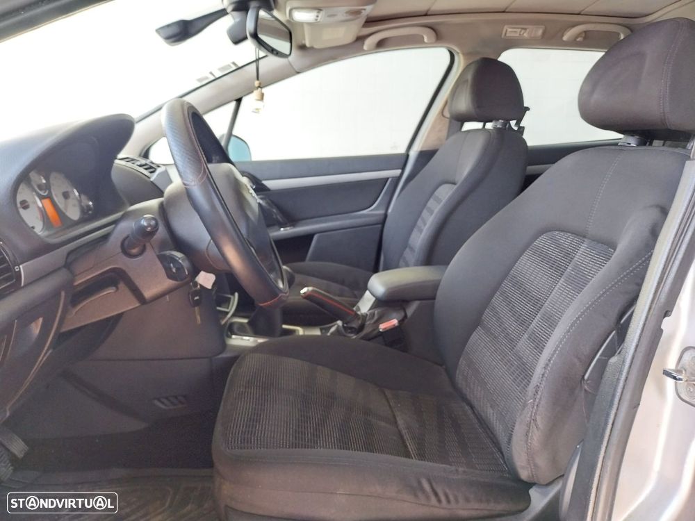 Peugeot 407 SW 1.6 HDi Premium - 4