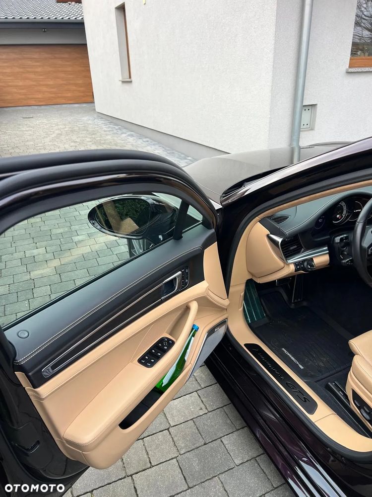 Porsche Panamera - 14