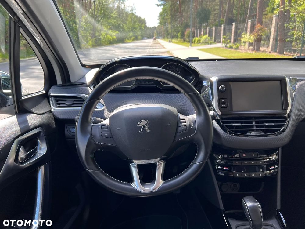 Peugeot 2008 1.6 BlueHDi Allure - 9