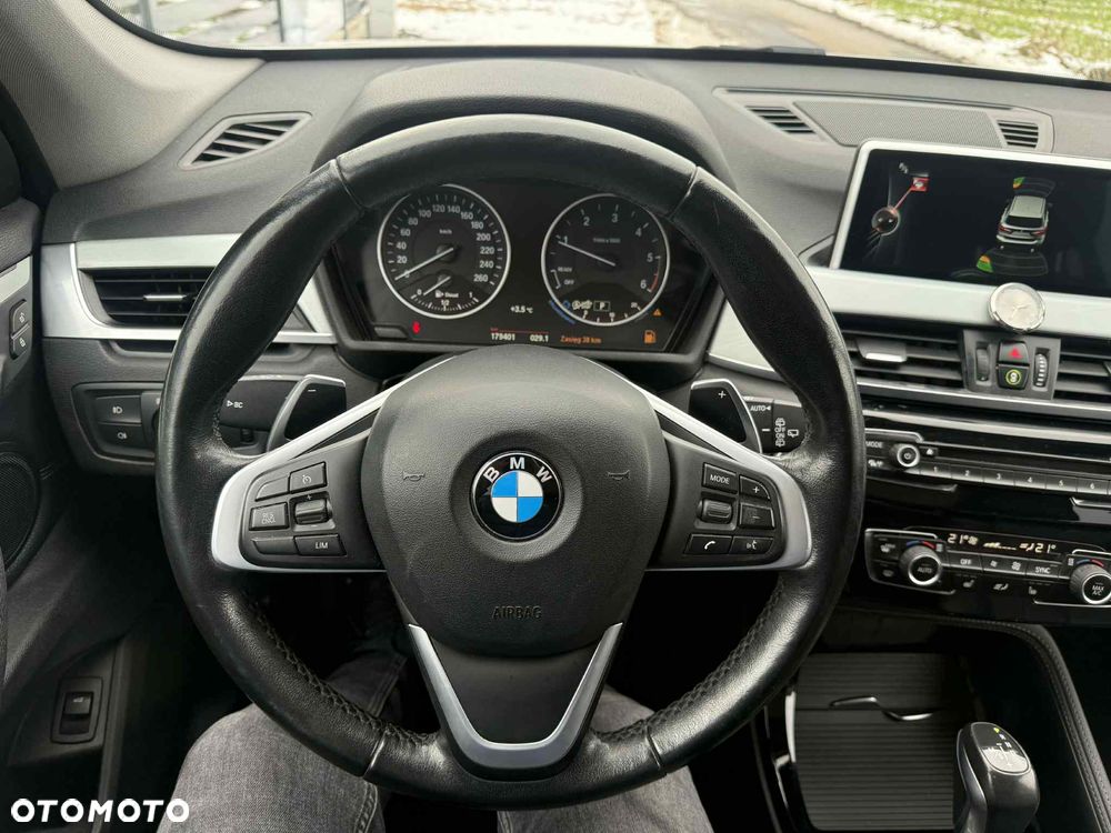 BMW X1 xDrive20d xLine - 19