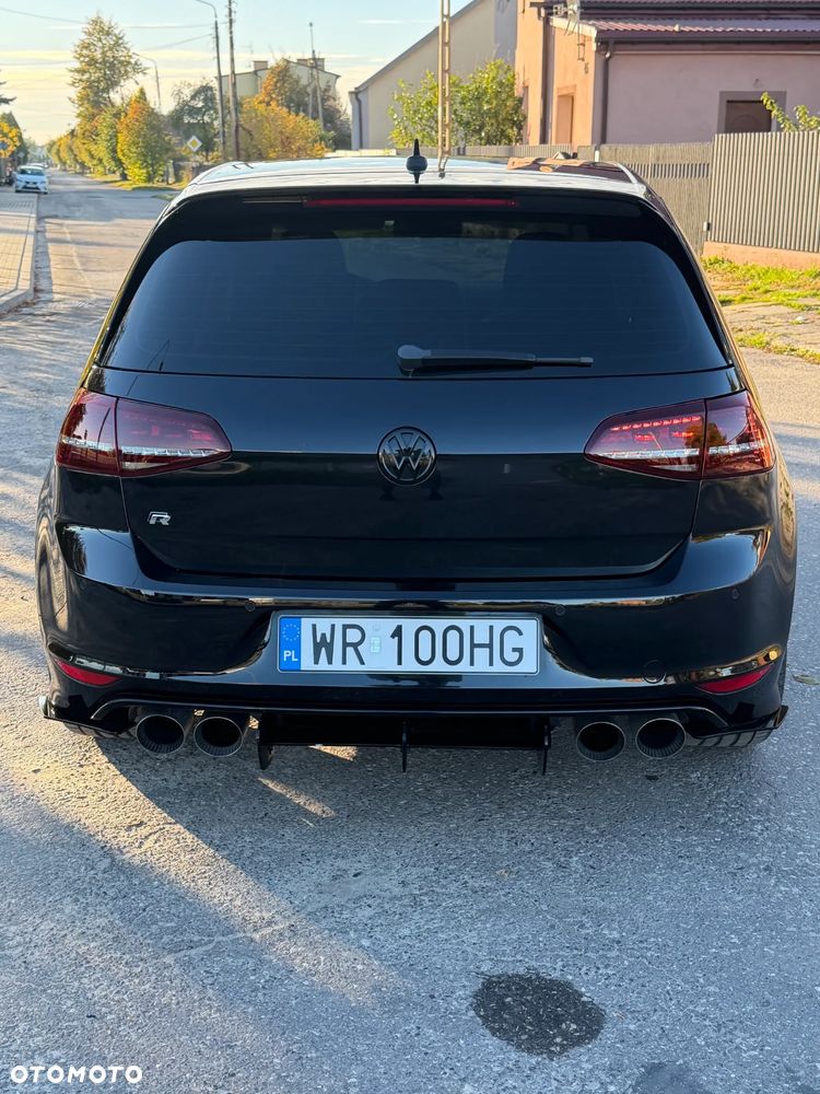 Volkswagen Golf - 21