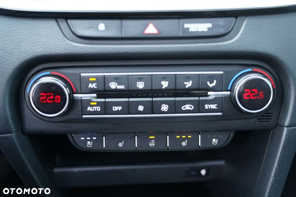 Kia XCeed - 32