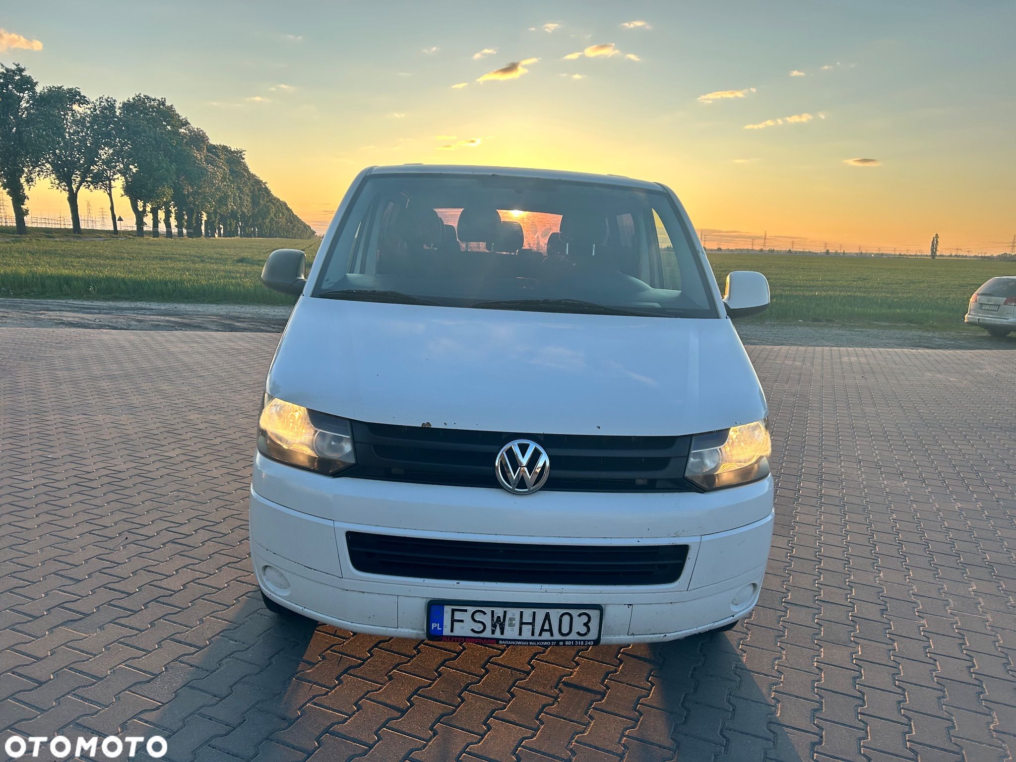 Volkswagen Transporter - 1
