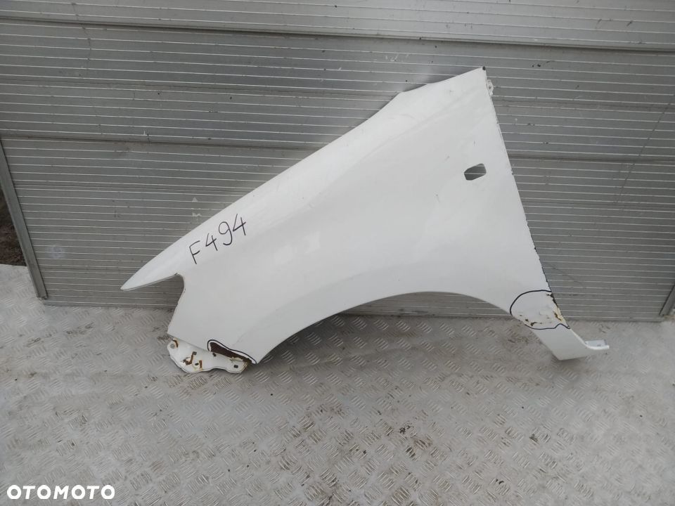 A833/F494/F773/H42 LEWY PRZEDNI BŁOTNIK TOYOTA HILUX 2012- - 1