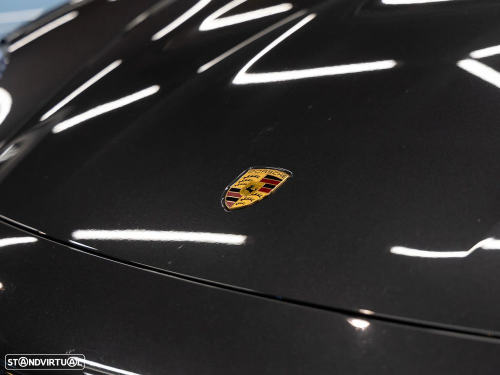 Porsche Taycan - 19