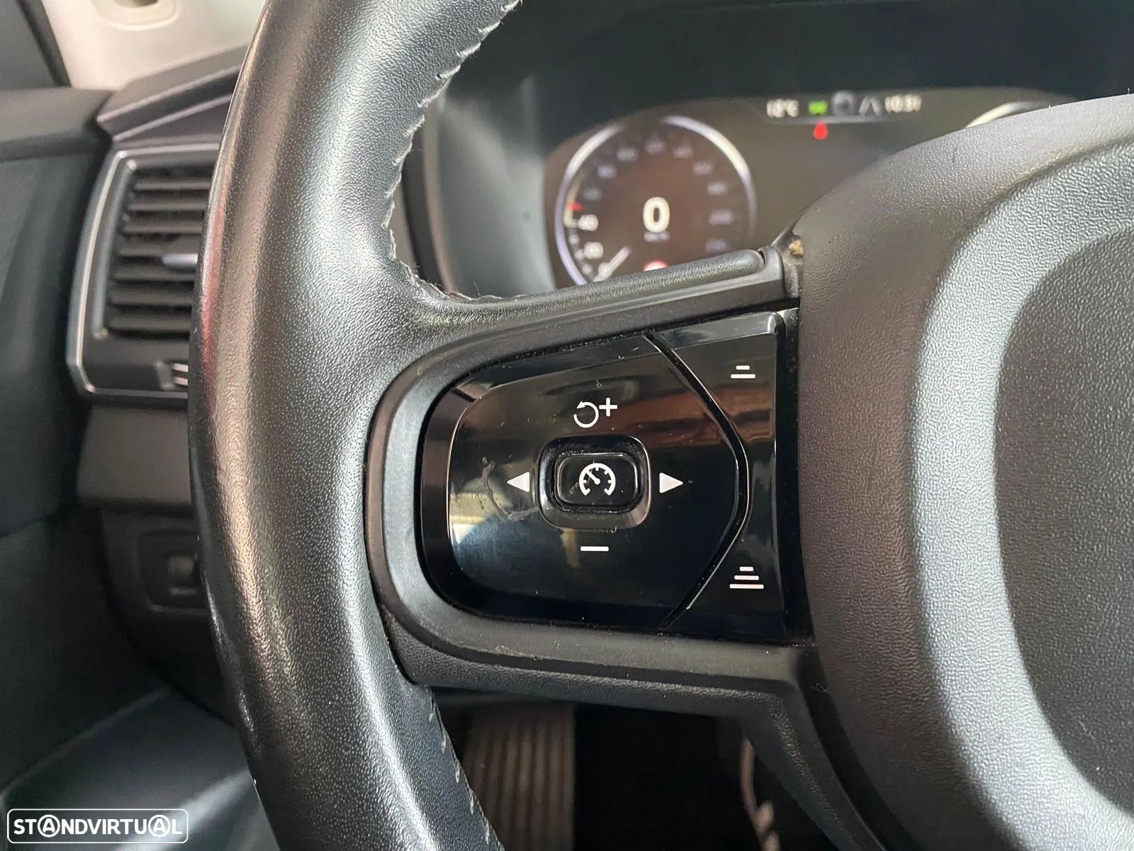 Volvo XC 90 2.0 D4 Kinetic - 14