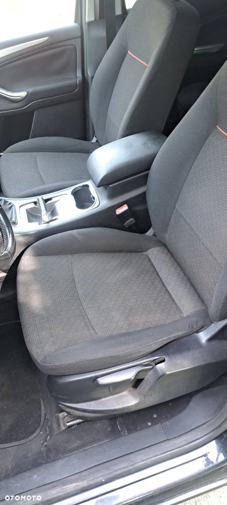 Ford Galaxy - 6