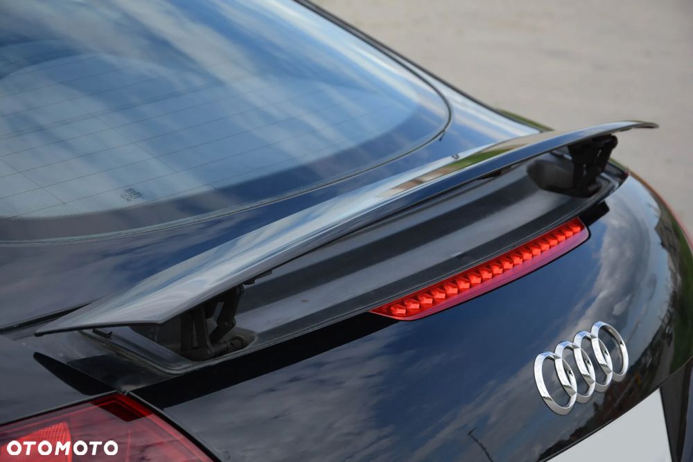 Audi TT Coupé 2.0 TDI Quattro - 23