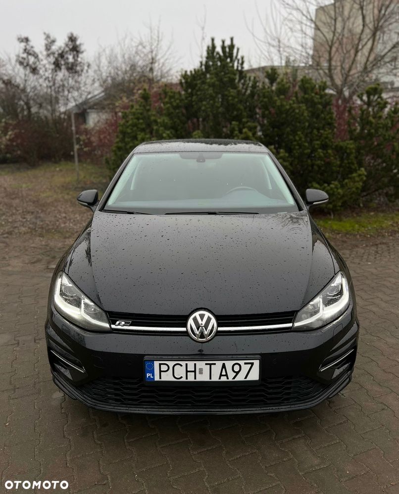 Volkswagen Golf 1.5 eTSI OPF DSG R-Line - 3