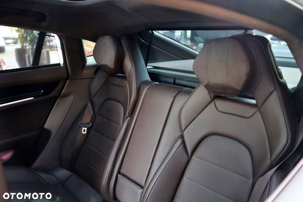 Porsche Panamera - 13
