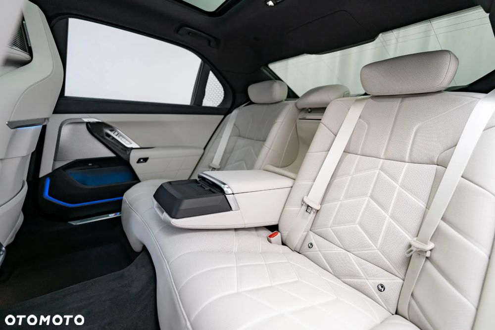 BMW Seria 7 740d xDrive mHEV M Sport sport - 40