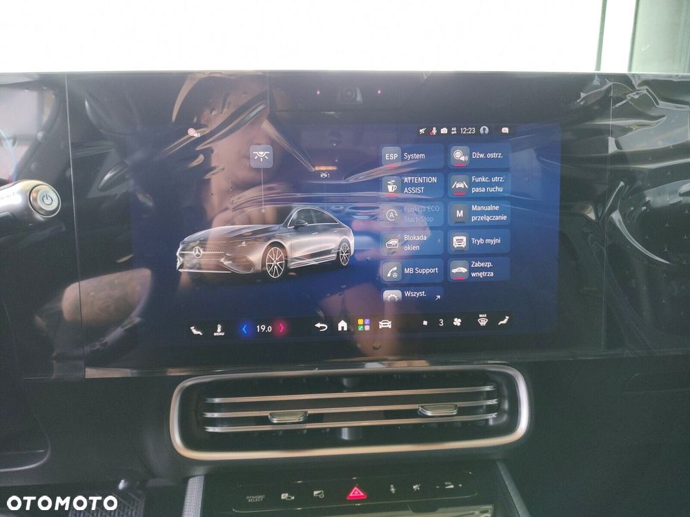 Mercedes-Benz CLA - 14