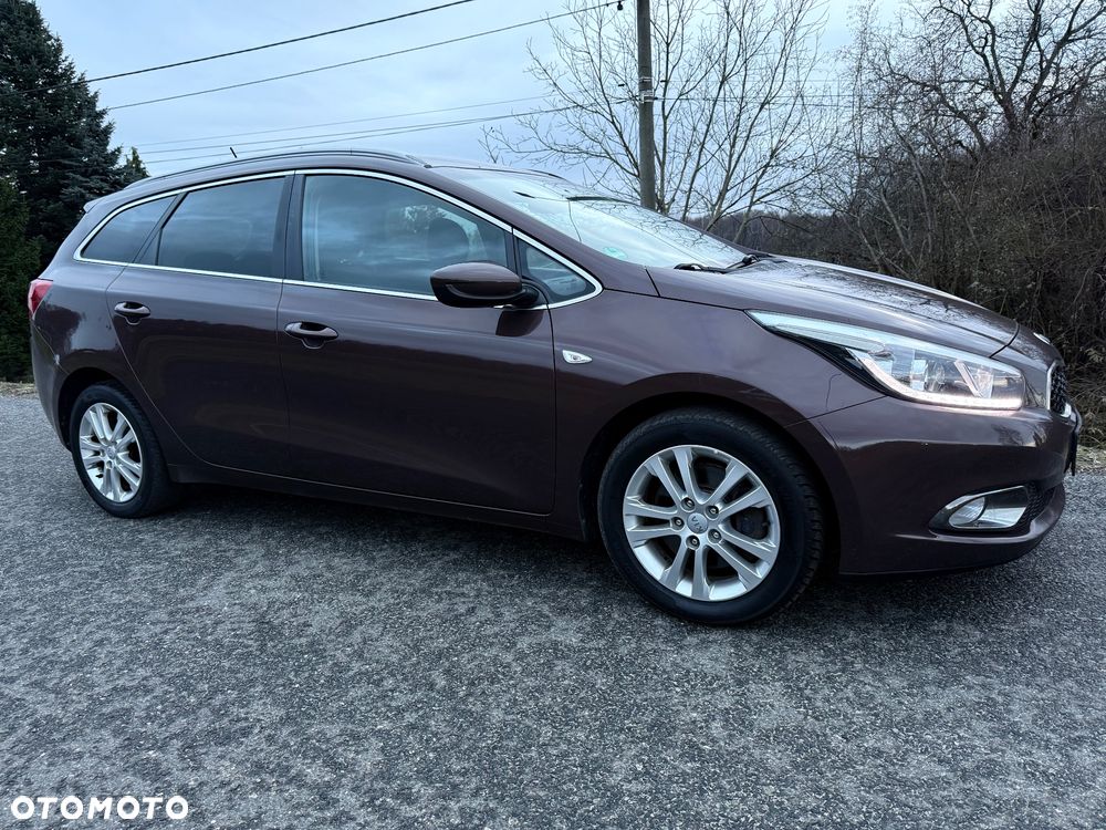 Kia Ceed 1.6 GDI Platinum Edition - 15