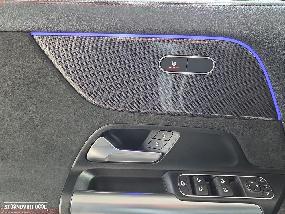 Mercedes-Benz GLA 180 d AMG Line - 14