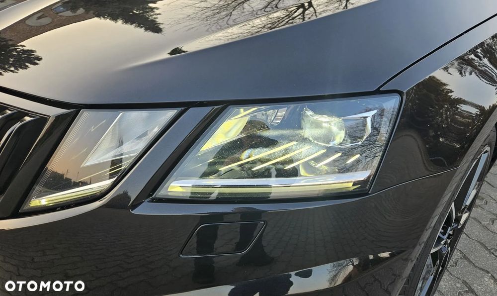 Skoda Octavia 2.0 TDI 4x4 DSG RS - 25