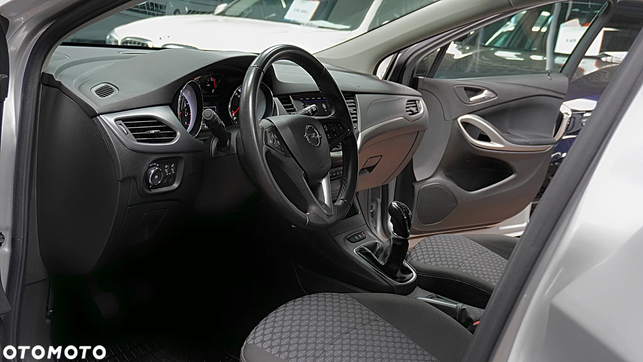 Opel Astra V 1.2 T Edition S&S - 13