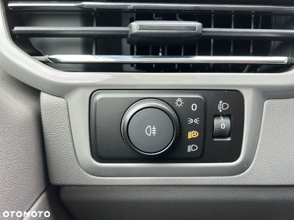 Volkswagen Caravelle - 30