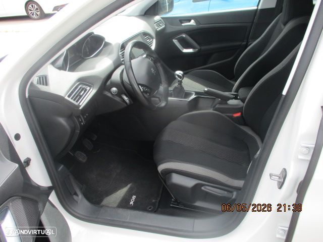 Peugeot 308 SW 1.2 PureTech Active - 7