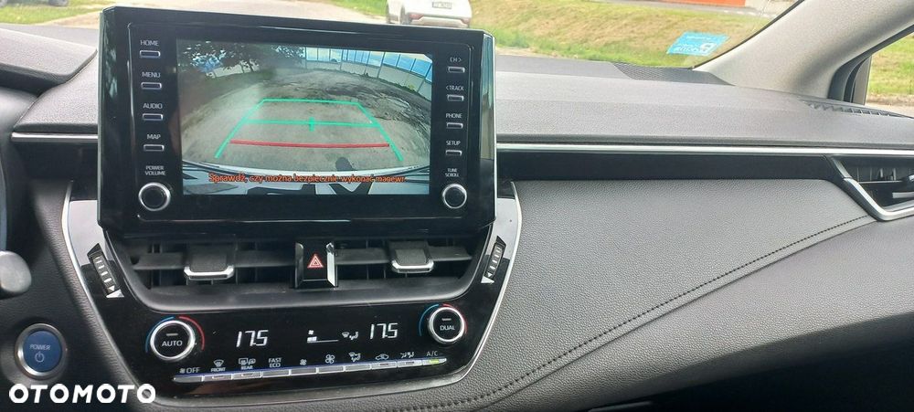 Toyota Corolla 1.8 Hybrid GPF Comfort - 16