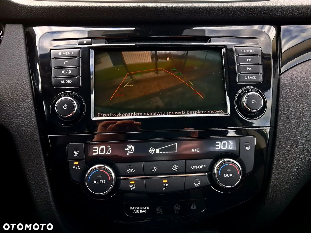 Nissan Qashqai 1.3 DIG-T N-CONNECTA - 40