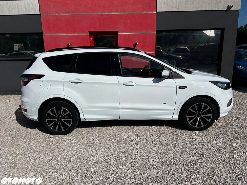 Ford Kuga 2.0 TDCi 4x4 ST-Line - 32
