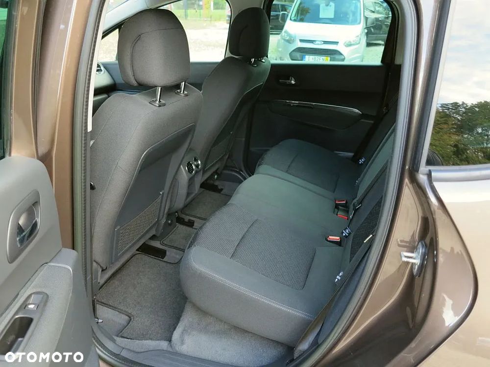 Peugeot 3008 HDi FAP 115 Style - 14