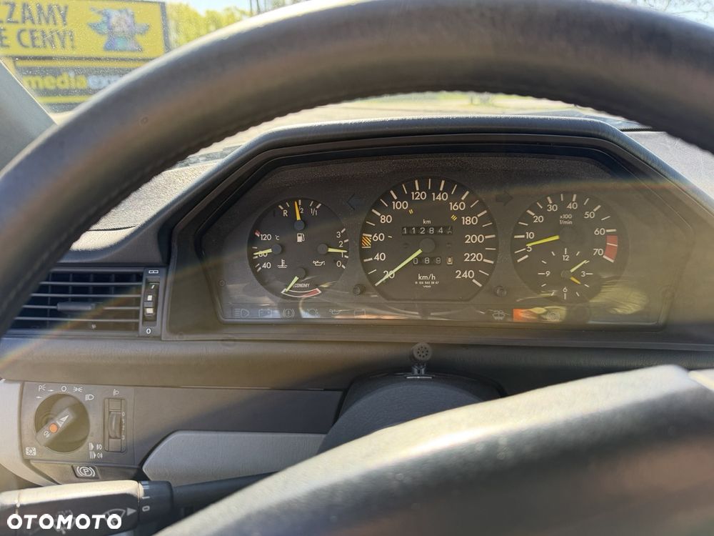 Mercedes-Benz W124 (1984-1993) - 16