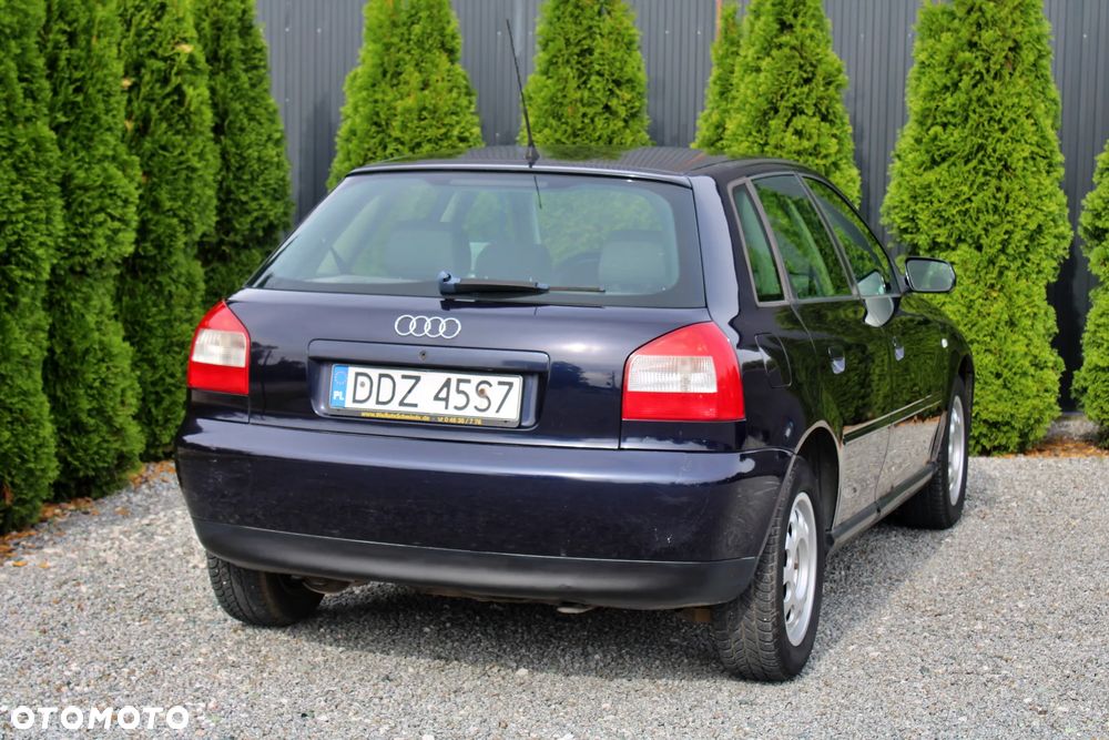 Audi A3 Sportback 1.6 Attraction - 12