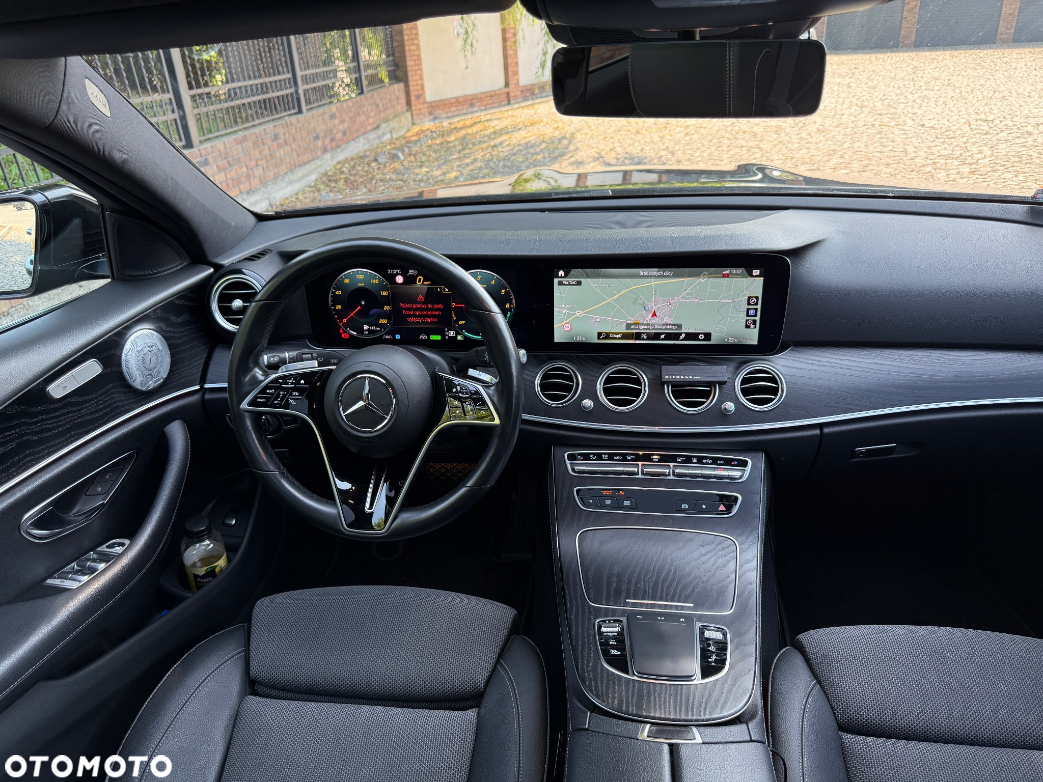 Mercedes-Benz Klasa E 300 d 9G-TRONIC - 30