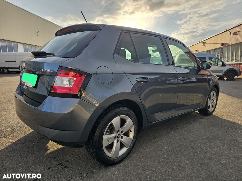 Skoda Fabia 1.2 TSI DSG Edition - 4